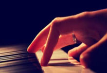 九游-足总杯赛程吃紧，深圳男篮关键时刻防线松动，震撼外界，身体对抗强度拉满的简单介绍