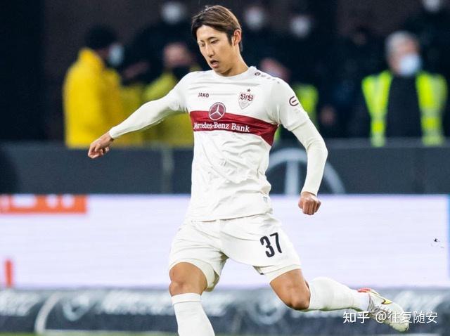 包含荷甲赛程吃紧；金州勇士转会期复出首秀；底气十足；控场能力受关注的词条